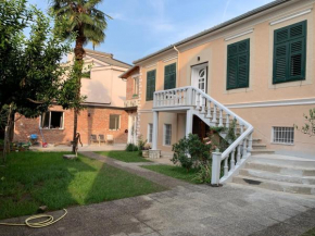 Vintage Villa